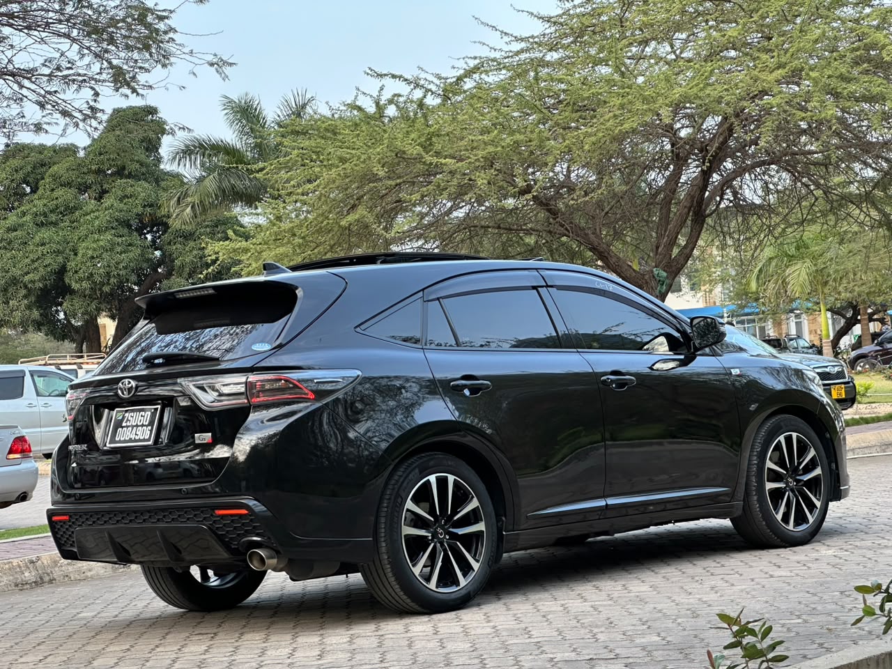 Toyota Harrier Gs Sport thumbnail 10